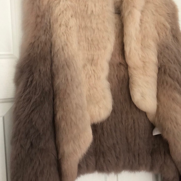 Authentic Rabbit Fur Vest - Picture 2 of 4